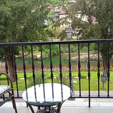 Apartamento Con Terraza Al Puente Romano Cangas de Onis Exterior photo