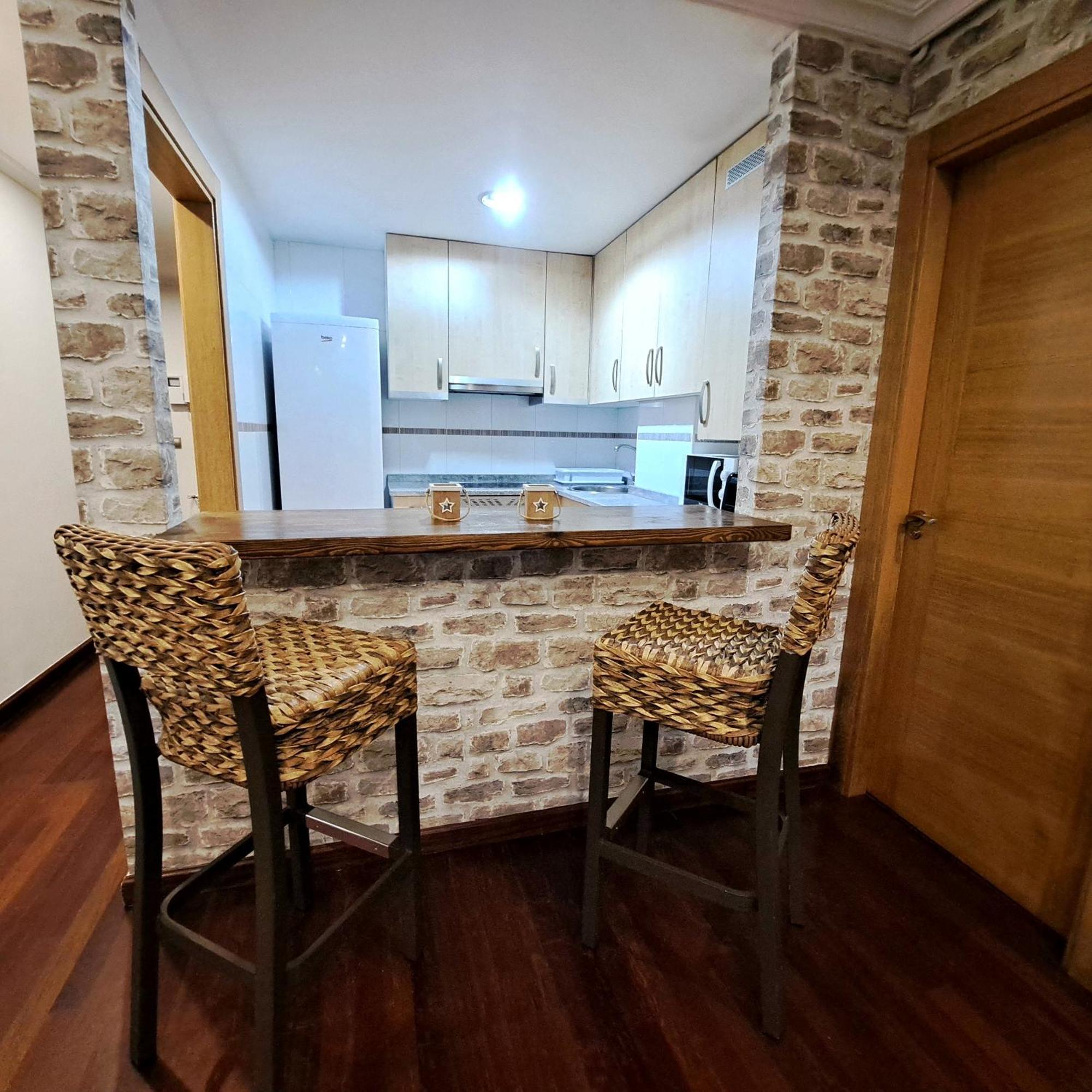 Apartamento Con Terraza Al Puente Romano Cangas de Onis Exterior photo